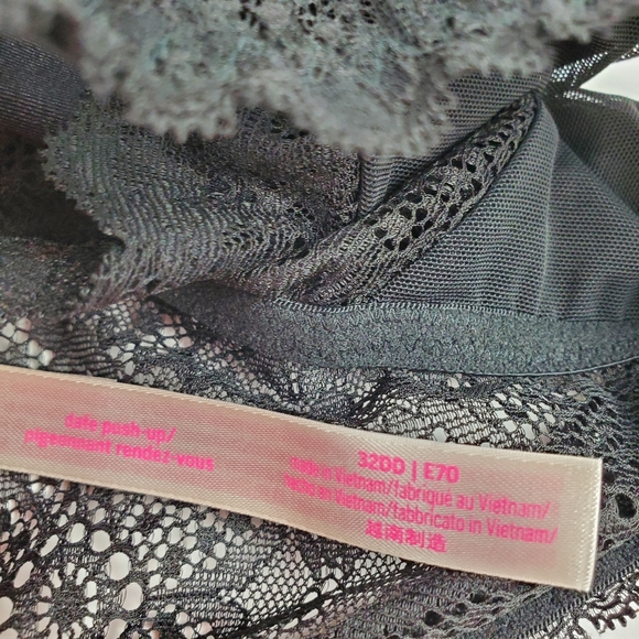 PINK Victoria's Secret Black Date Push Up Bra - Picture 3 of 4